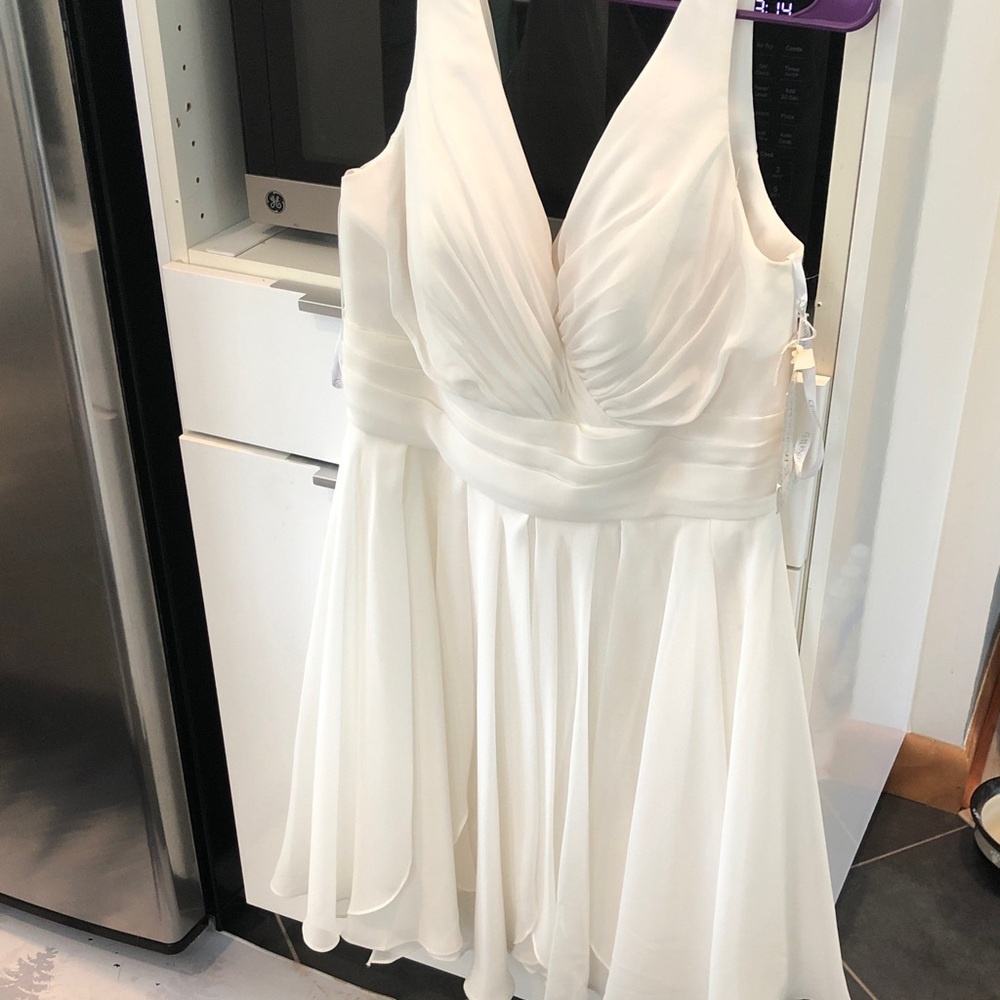 Christina Wu element dress white built in bra $229 size 12 nwt beautiful